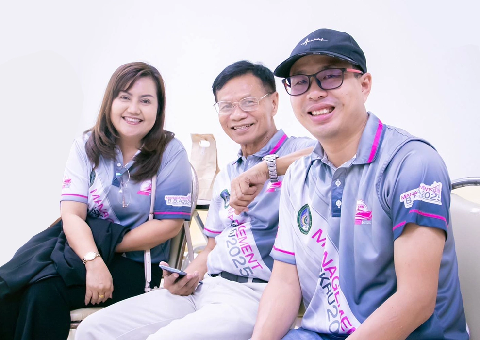 เสื้อพิมพ์ลายสวย ๆ สาขาการจัดการ68